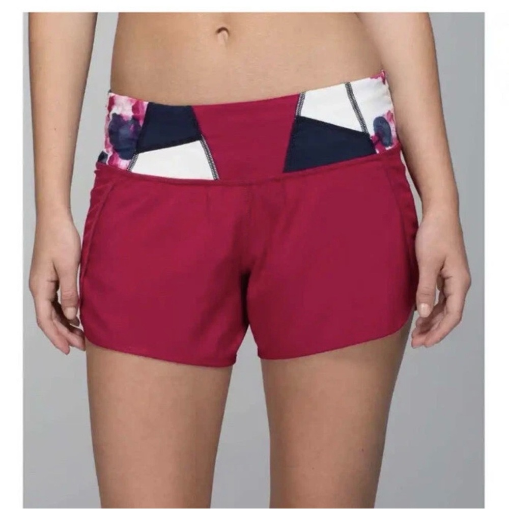 Lululemon Athletica 4” bumble berry geometric Floral Waistband Shorts